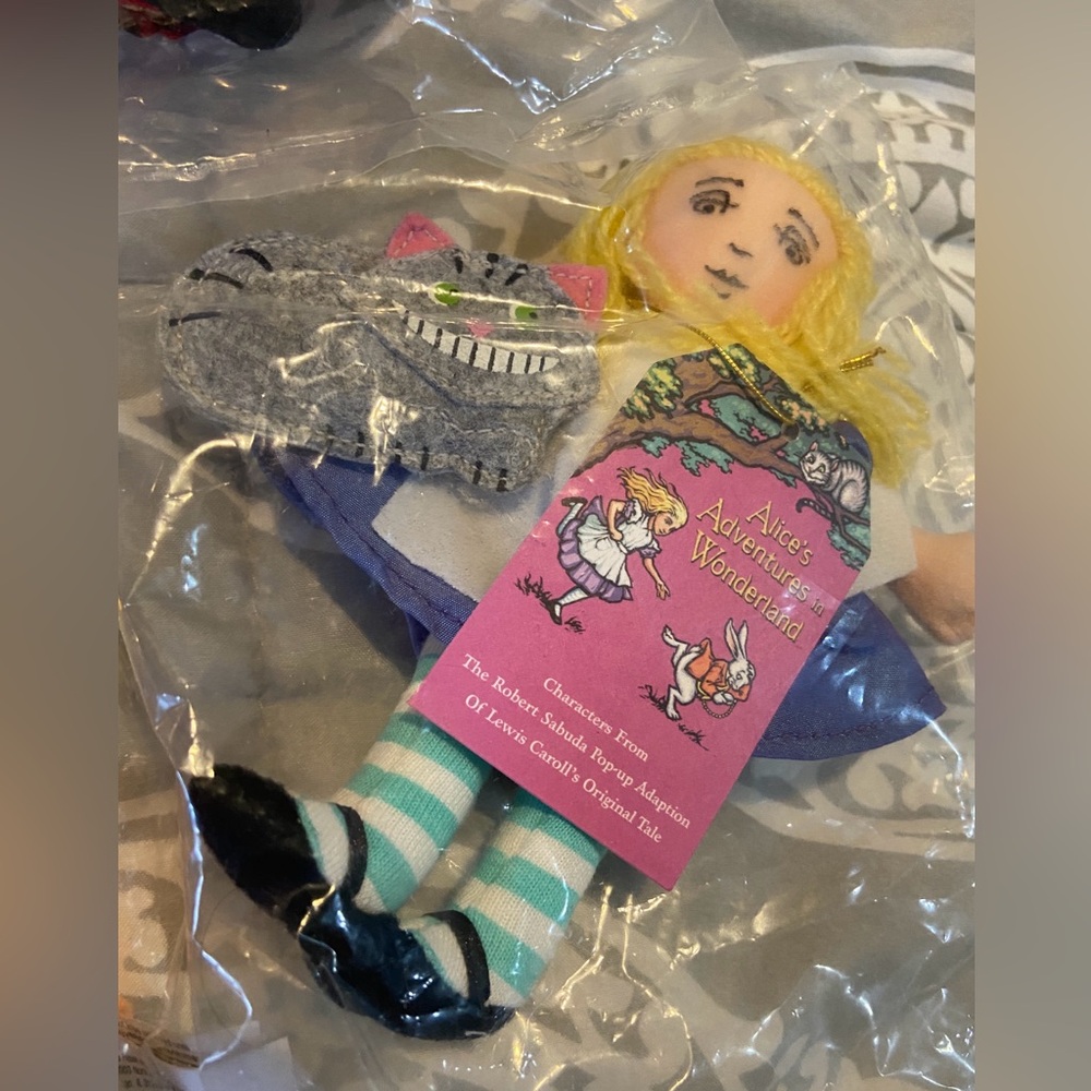 Set of 4 Alice’s Adventures in Wonderland Plush Dolls based on R Sabudas book